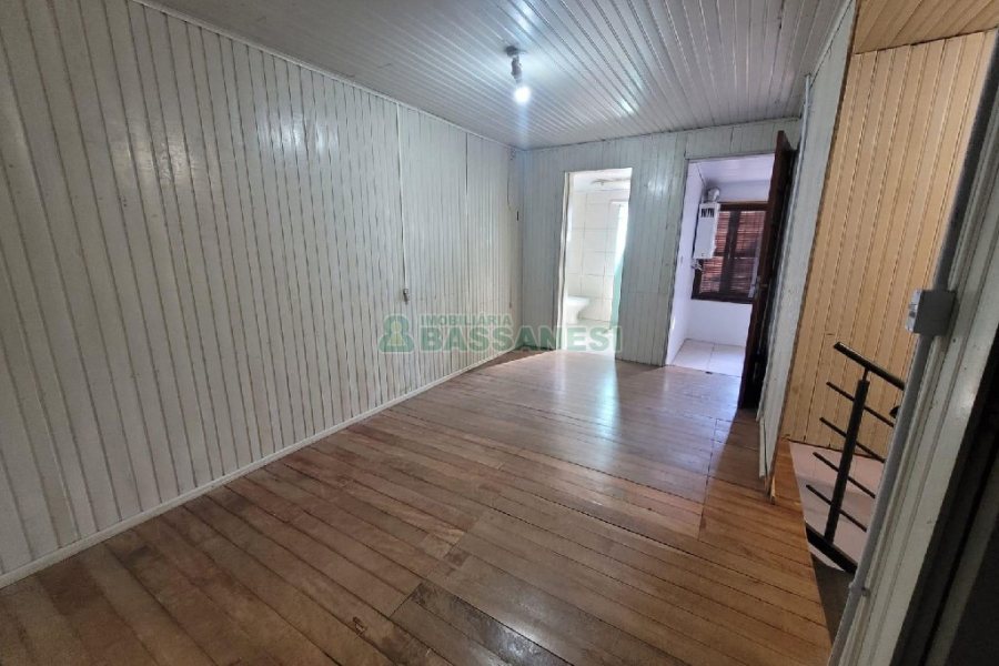 Casa Comercial com 190m², 3 dormitórios, no bairro Lourdes em Caxias do Sul para Alugar