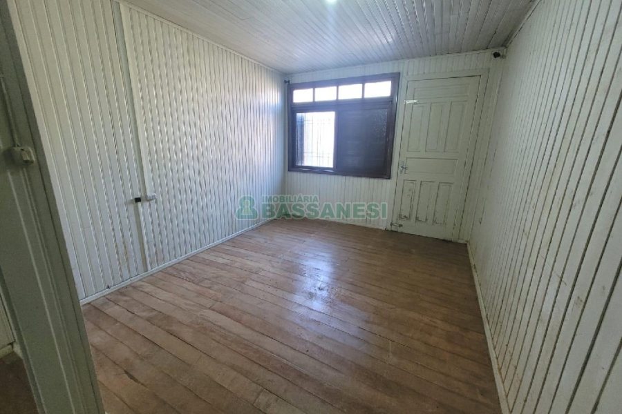 Casa Comercial com 190m², 3 dormitórios, no bairro Lourdes em Caxias do Sul para Alugar