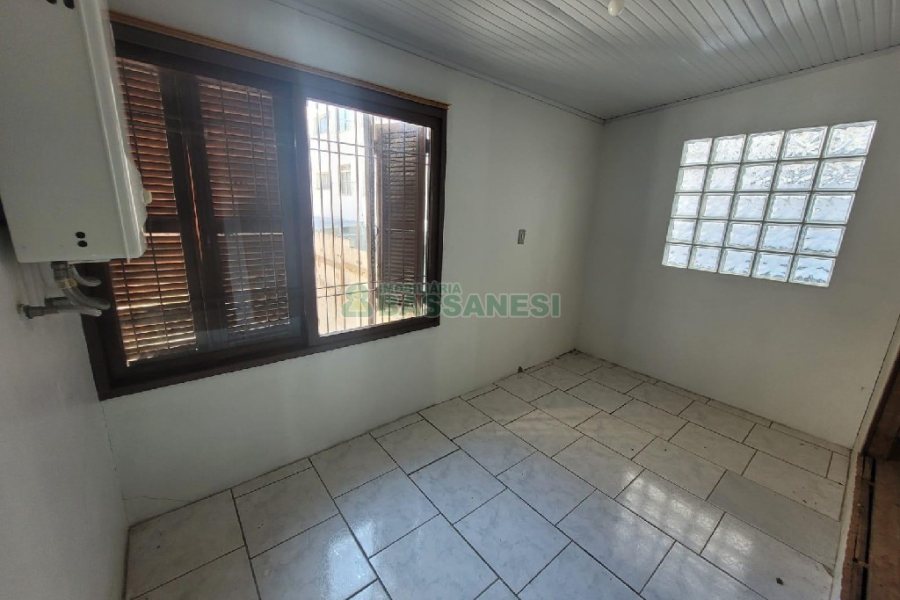 Casa Comercial com 190m², 3 dormitórios, no bairro Lourdes em Caxias do Sul para Alugar