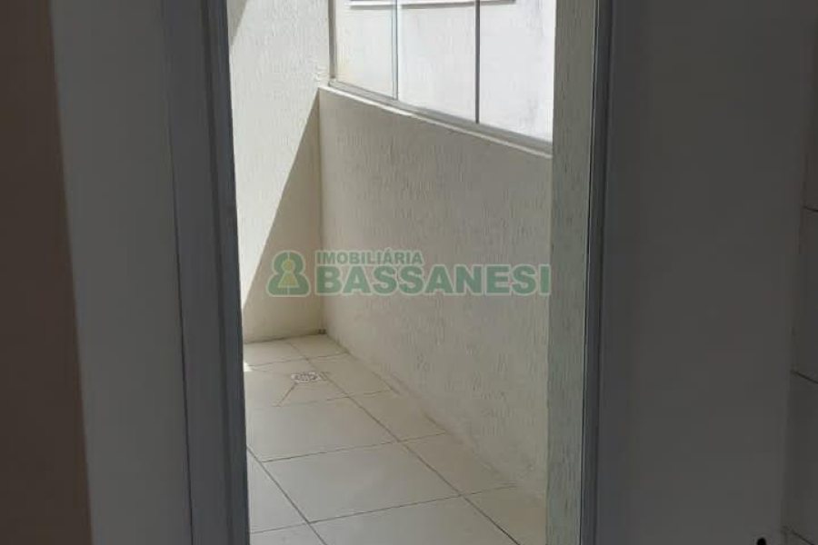 Apartamento com 52m², 2 dormitórios, 1 vaga, no bairro Cidade Nova em Caxias do Sul para Comprar