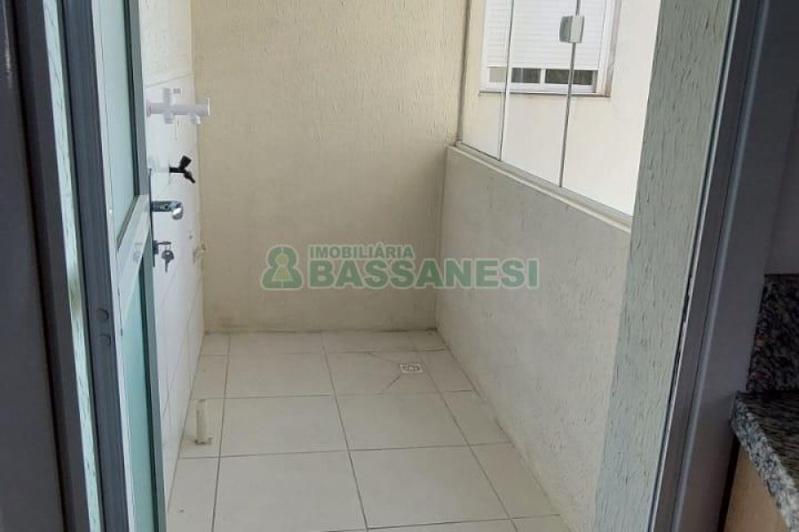 Apartamento com 52m², 2 dormitórios, 1 vaga, no bairro Cidade Nova em Caxias do Sul para Comprar