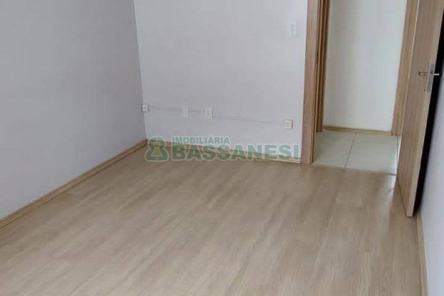 Apartamento com 52m², 2 dormitórios, 1 vaga, no bairro Cidade Nova em Caxias do Sul para Comprar