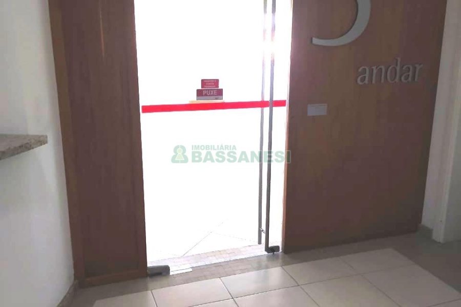 Sala com 455m², 8 vagas, no bairro Sanvitto em Caxias do Sul para Alugar