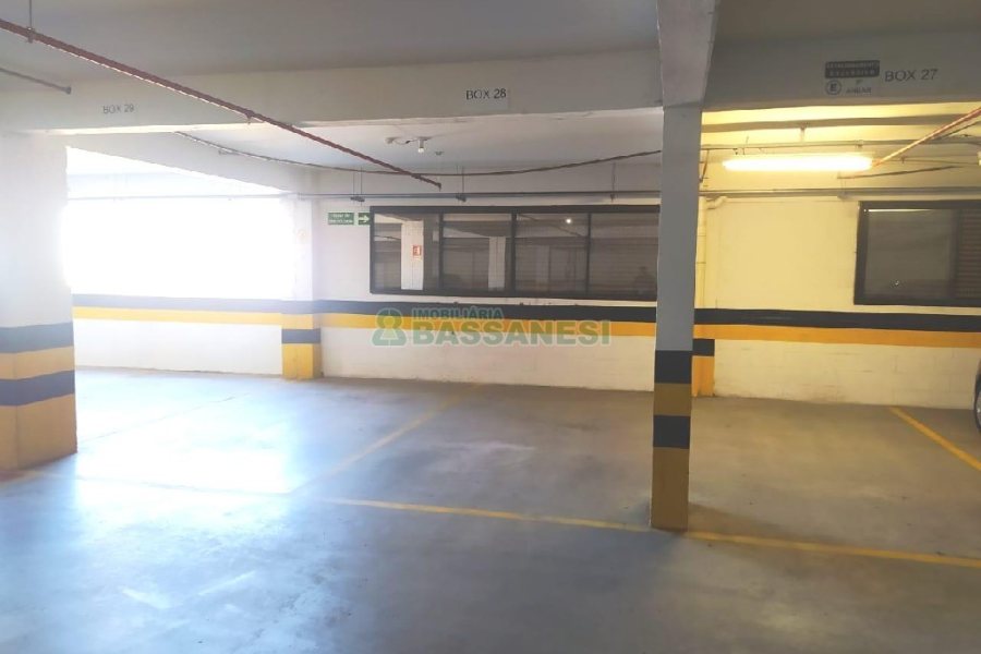 Sala com 455m², 8 vagas, no bairro Sanvitto em Caxias do Sul para Alugar