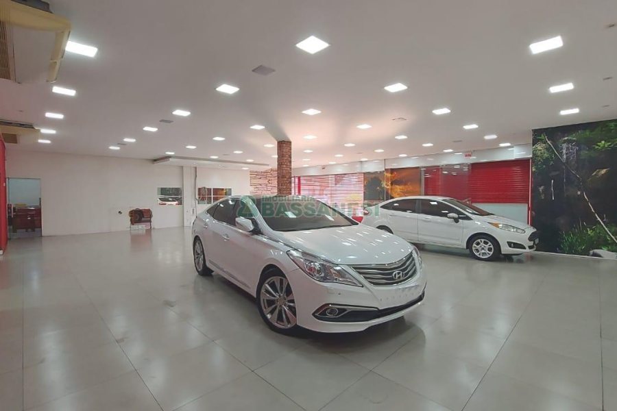 Loja com 270m², no bairro Lourdes em Caxias do Sul para Alugar