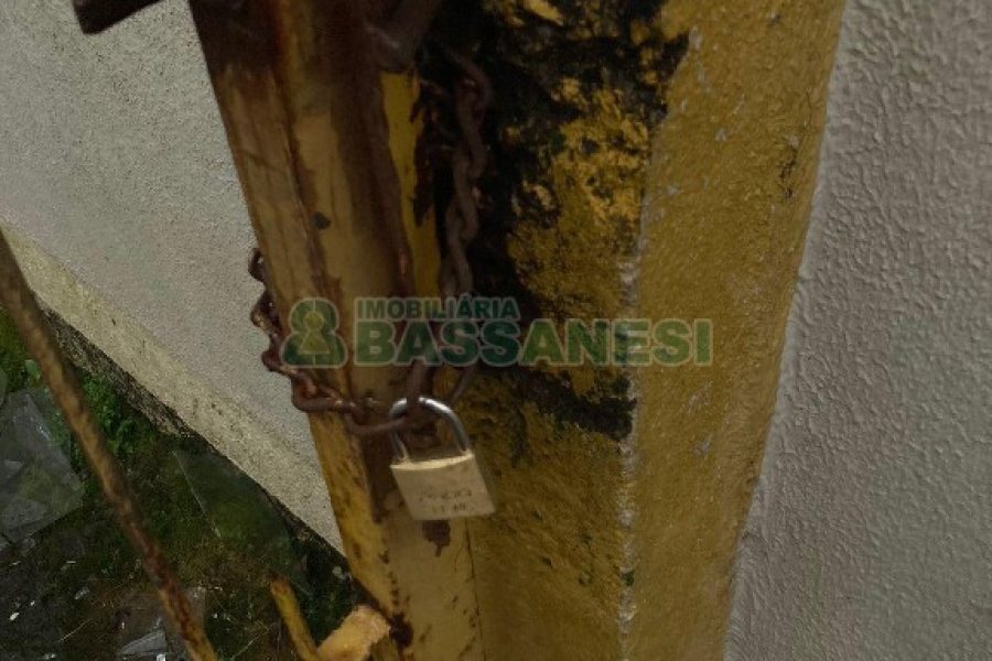 Terreno com 484m², no bairro Centro em Caxias do Sul para Alugar ou Comprar