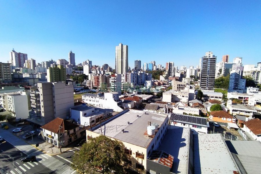 Apto Mobiliado com 54m², 1 dormitório, 2 vagas, no bairro Centro em Caxias do Sul para Alugar