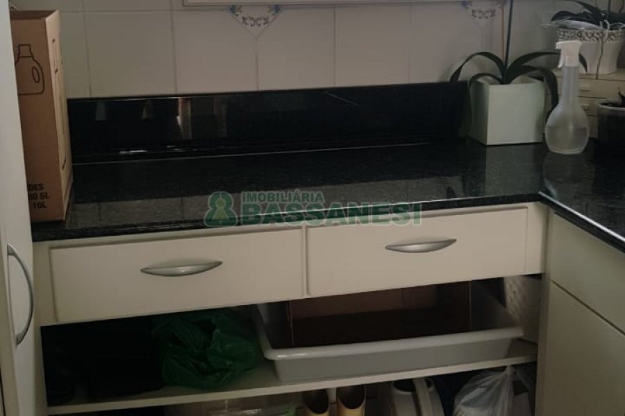 Apto/Cobertura com 176m², 3 dormitórios, 3 vagas, no bairro Centro em Caxias do Sul para Comprar