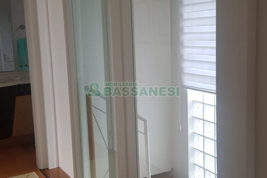 Apto/Cobertura com 176m², 3 dormitórios, 3 vagas, no bairro Centro em Caxias do Sul para Comprar