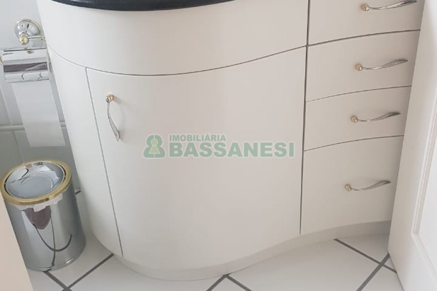 Apto/Cobertura com 176m², 3 dormitórios, 3 vagas, no bairro Centro em Caxias do Sul para Comprar