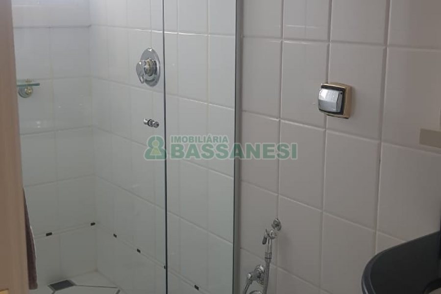 Apto/Cobertura com 176m², 3 dormitórios, 3 vagas, no bairro Centro em Caxias do Sul para Comprar