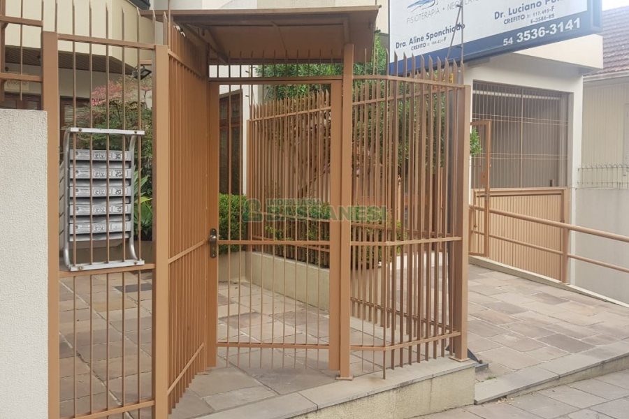 Apto/Cobertura com 176m², 3 dormitórios, 3 vagas, no bairro Centro em Caxias do Sul para Comprar