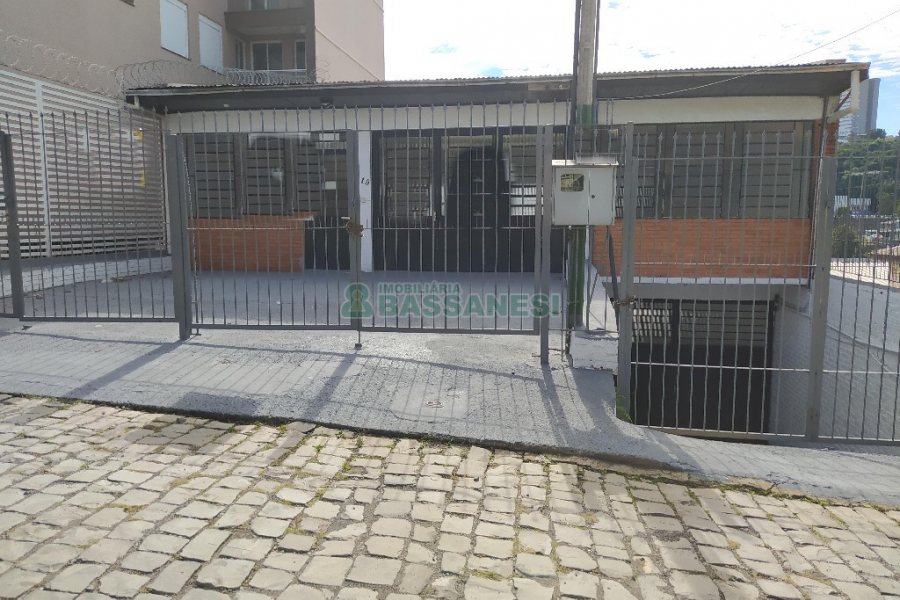 Pavilhão com 600m², no bairro Salgado Filho em Caxias do Sul para Alugar
