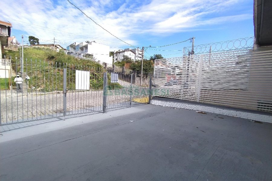 Pavilhão com 600m², no bairro Salgado Filho em Caxias do Sul para Alugar