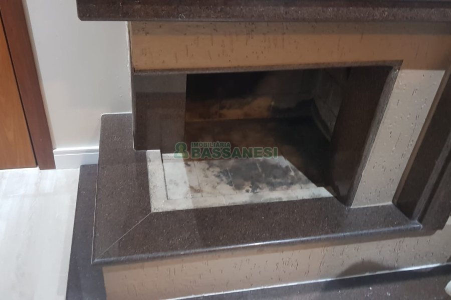 Apartamento com 90m², 3 dormitórios, 2 vagas, no bairro Colina Sorriso em Caxias do Sul para Comprar