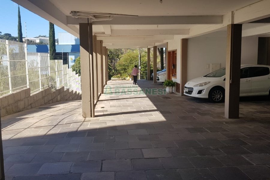 Apartamento com 90m², 3 dormitórios, 2 vagas, no bairro Colina Sorriso em Caxias do Sul para Comprar