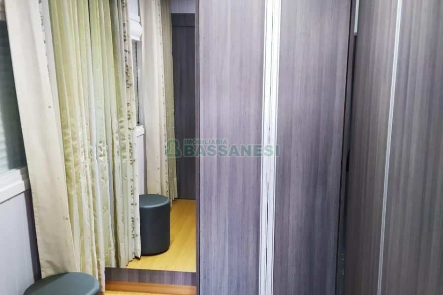 Casa Mobiliada com 130m², 2 dormitórios, 2 vagas, no bairro Presidente Vargas em Caxias do Sul para Comprar