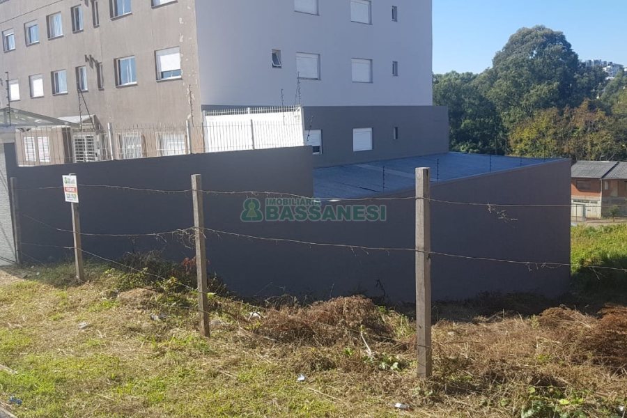 Terreno, no bairro Sanvitto em Caxias do Sul para Comprar