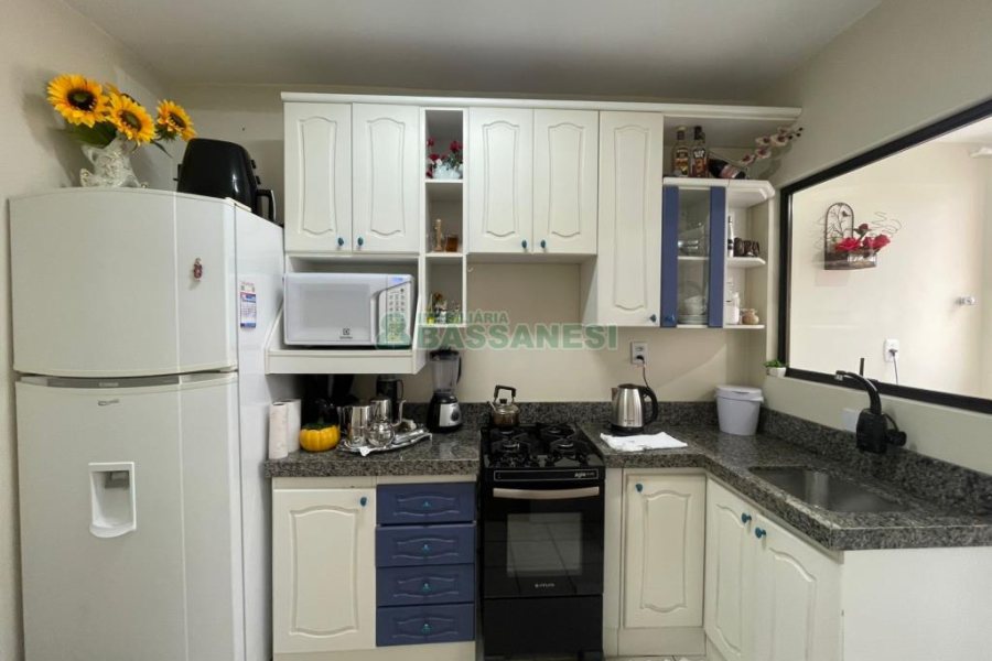 Apartamento com 62m², 2 dormitórios, 1 vaga, no bairro Centro em Caxias do Sul para Comprar