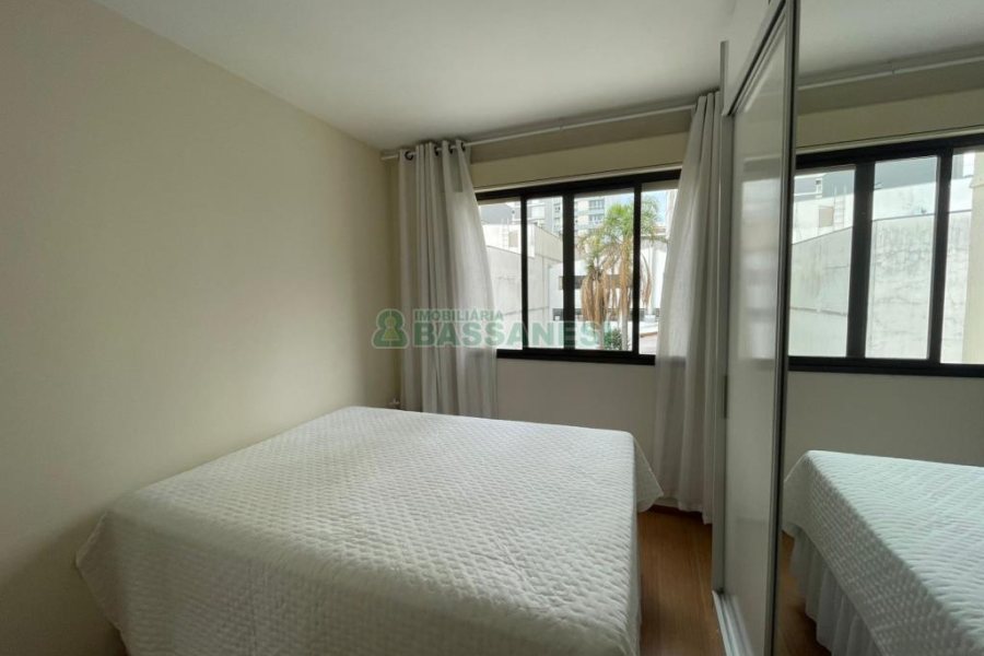 Apartamento com 62m², 2 dormitórios, 1 vaga, no bairro Centro em Caxias do Sul para Comprar