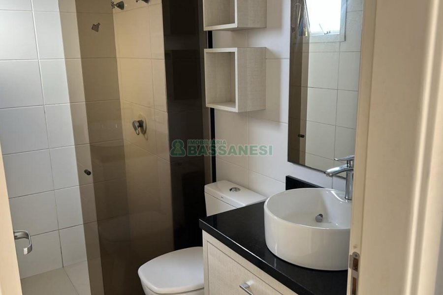 Apartamento com 82m², 2 dormitórios, 1 vaga, no bairro Rio Branco em Caxias do Sul para Alugar