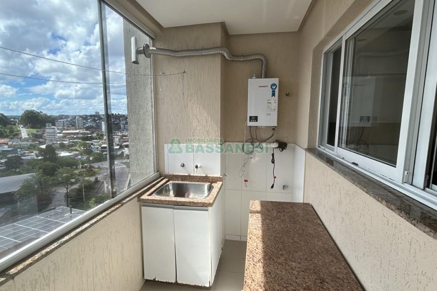 Apartamento com 82m², 2 dormitórios, 1 vaga, no bairro Rio Branco em Caxias do Sul para Alugar