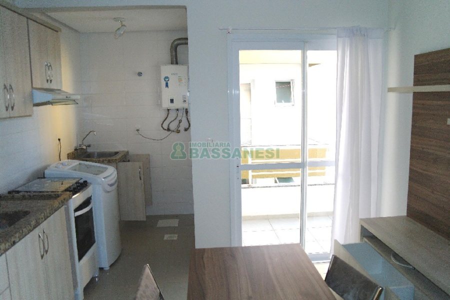 Apartamento com 82m², 2 dormitórios, 1 vaga, no bairro Rio Branco em Caxias do Sul para Alugar
