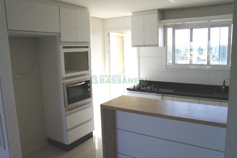 Apartamento com 82m², 2 dormitórios, 1 vaga, no bairro Rio Branco em Caxias do Sul para Alugar