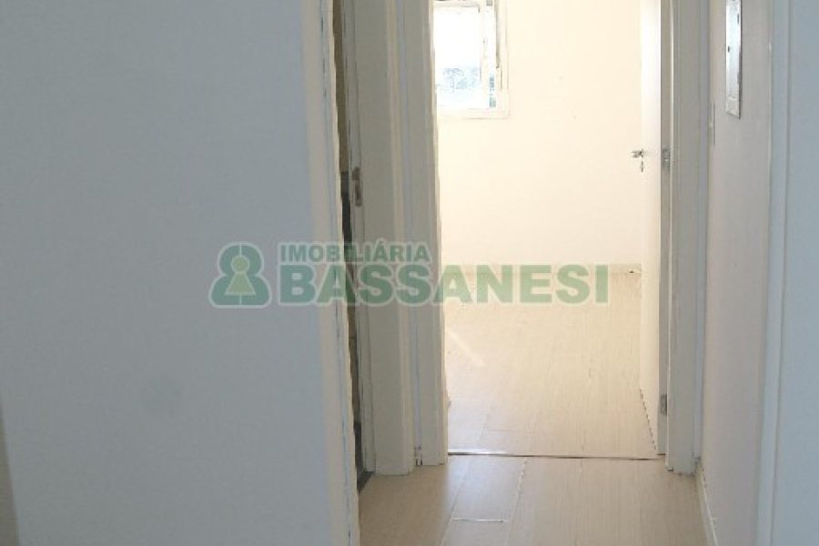 Apartamento com 82m², 2 dormitórios, 1 vaga, no bairro Rio Branco em Caxias do Sul para Alugar