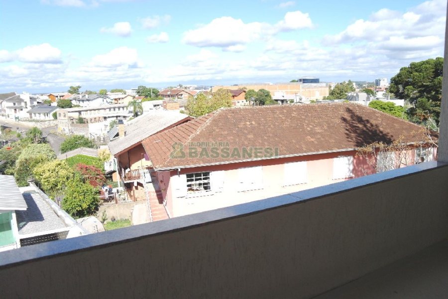 Apartamento com 82m², 2 dormitórios, 1 vaga, no bairro Rio Branco em Caxias do Sul para Alugar