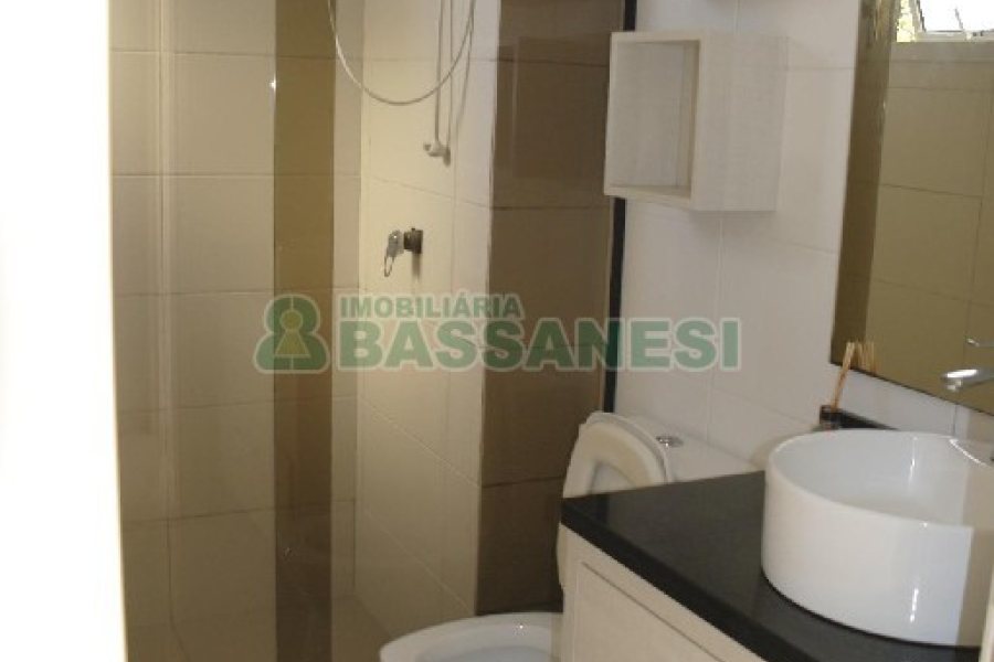 Apartamento com 82m², 2 dormitórios, 1 vaga, no bairro Rio Branco em Caxias do Sul para Alugar