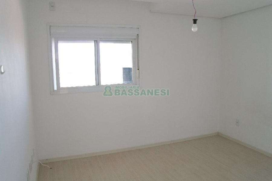 Apartamento com 82m², 2 dormitórios, 1 vaga, no bairro Rio Branco em Caxias do Sul para Alugar