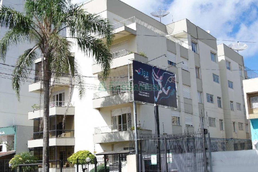 Apartamento com 100m², 3 dormitórios, 1 vaga, no bairro São Pelegrino em Caxias do Sul para Alugar
