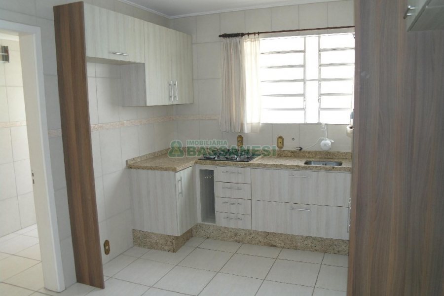Apartamento com 100m², 3 dormitórios, 1 vaga, no bairro São Pelegrino em Caxias do Sul para Alugar
