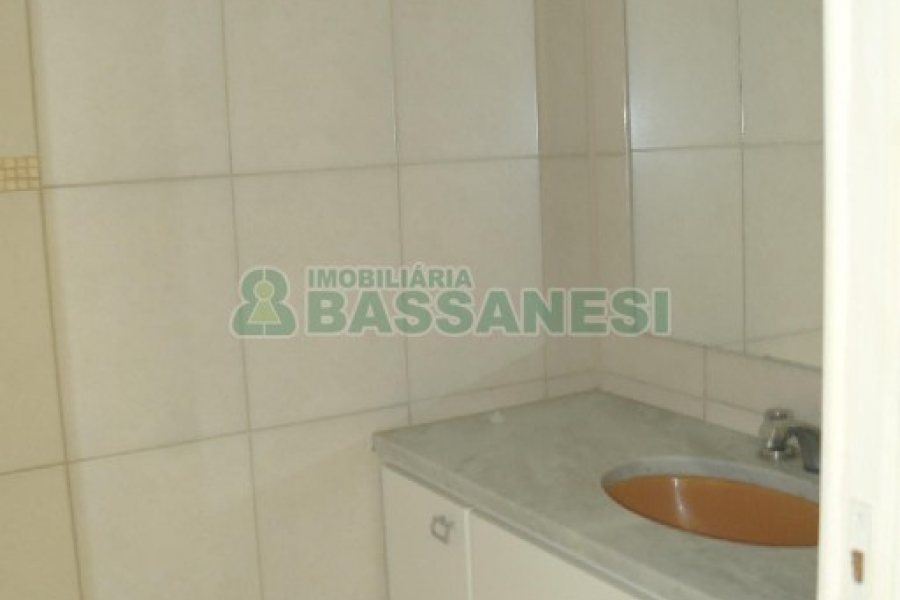 Apartamento com 100m², 3 dormitórios, 1 vaga, no bairro São Pelegrino em Caxias do Sul para Alugar