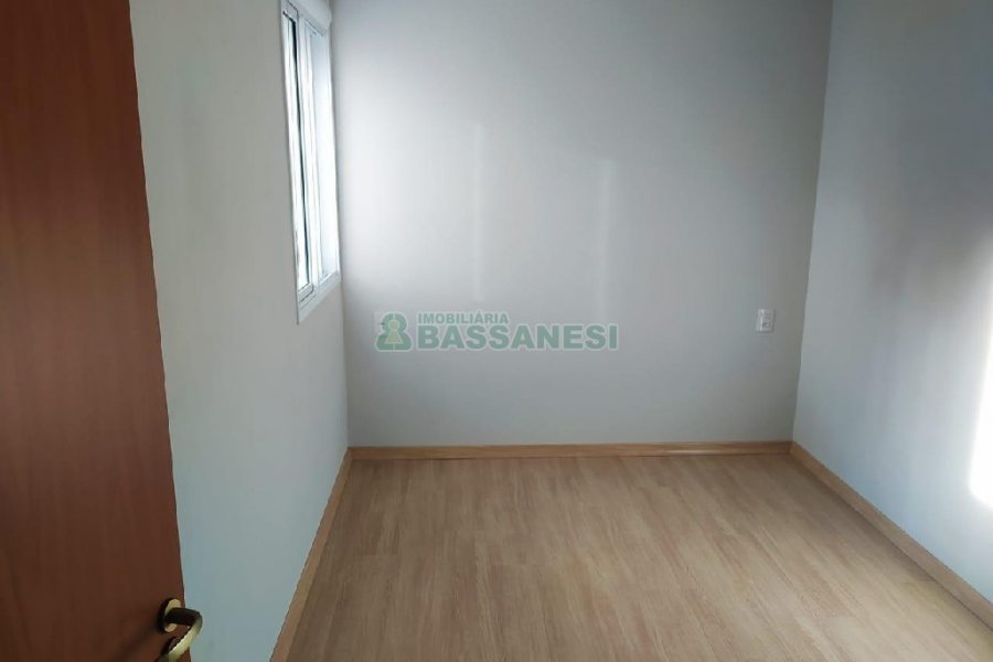 Apartamento com 60m², 2 dormitórios, 1 vaga, no bairro São Virgílio em Caxias do Sul para Comprar