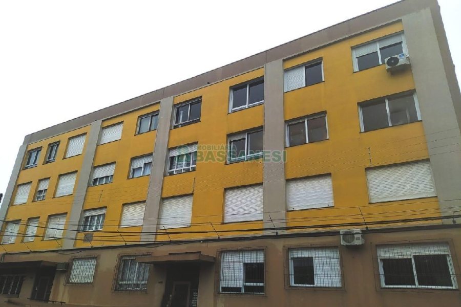 Apartamento com 104m², 3 dormitórios, 1 vaga, no bairro Cinqüentenário em Caxias do Sul para Comprar