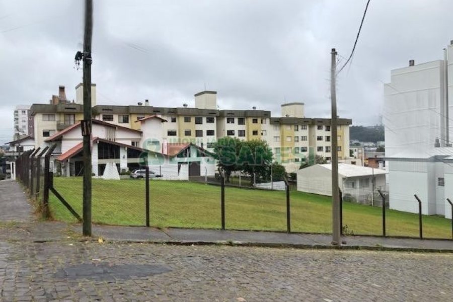 Terreno com 1294m², no bairro Pio X em Caxias do Sul para Alugar