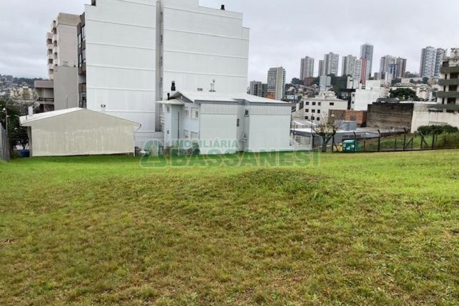 Terreno com 1294m², no bairro Pio X em Caxias do Sul para Alugar