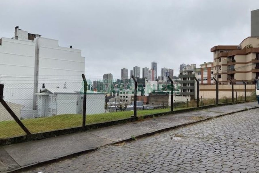Terreno com 1294m², no bairro Pio X em Caxias do Sul para Alugar