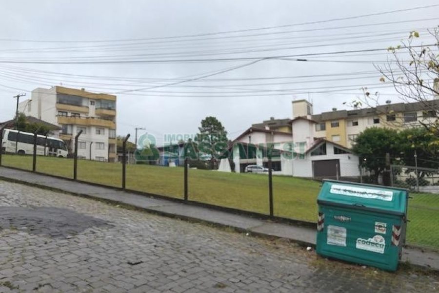 Terreno com 1294m², no bairro Pio X em Caxias do Sul para Alugar