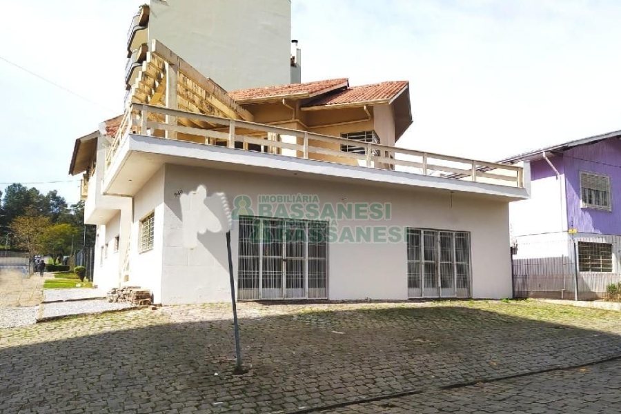 Loja com 239m², no bairro Madureira em Caxias do Sul para Alugar