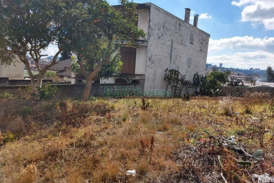 Terreno, no bairro Marechal Floriano em Caxias do Sul para Comprar