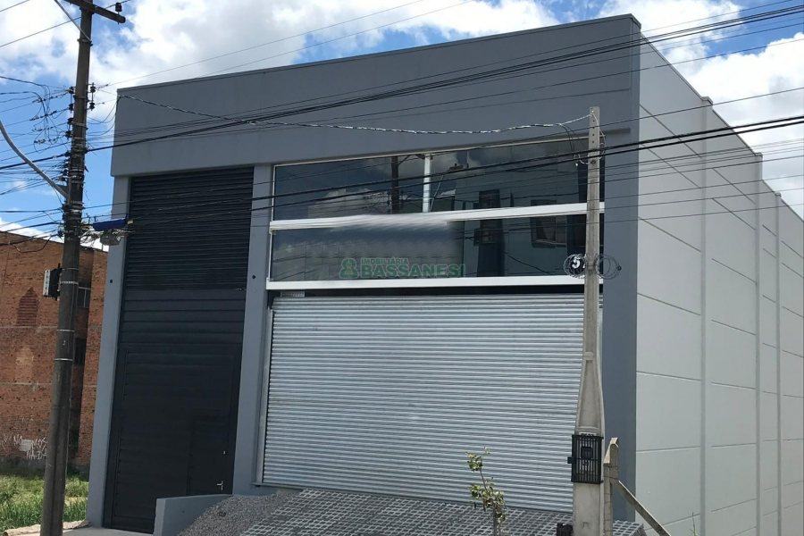 Pavilhão com 1200m², no bairro São Pelegrino em Caxias do Sul para Alugar