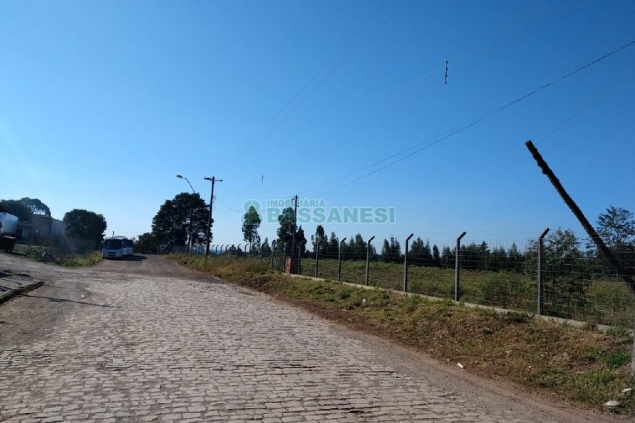 Terreno, no bairro Industrial em Caxias do Sul para Comprar