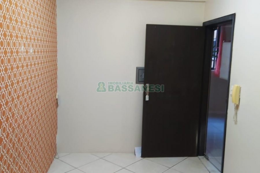 Sala com 45m², no bairro São Pelegrino em Caxias do Sul para Comprar