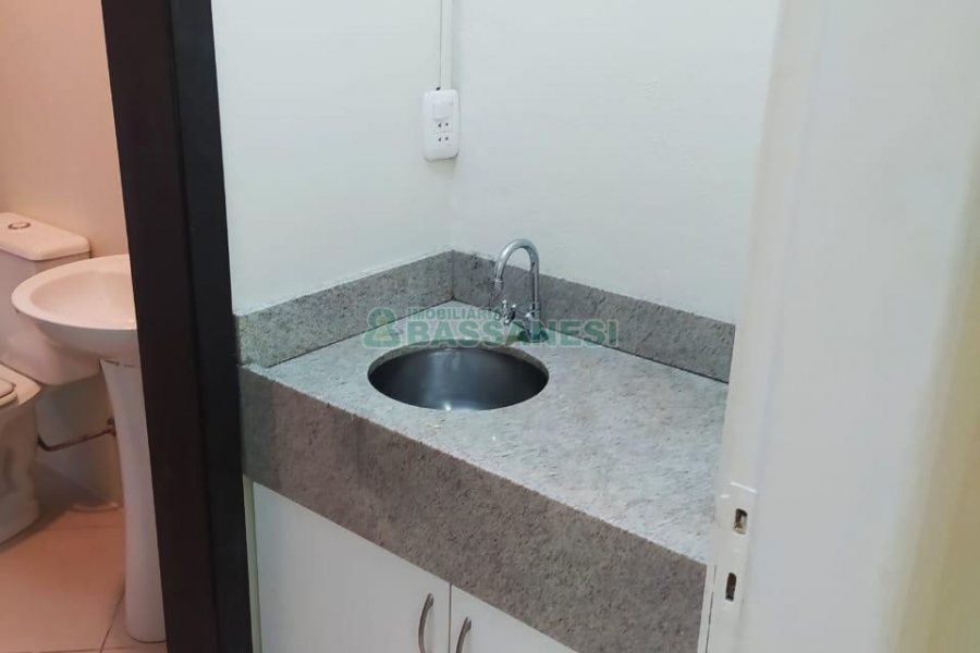 Sala com 45m², no bairro São Pelegrino em Caxias do Sul para Comprar