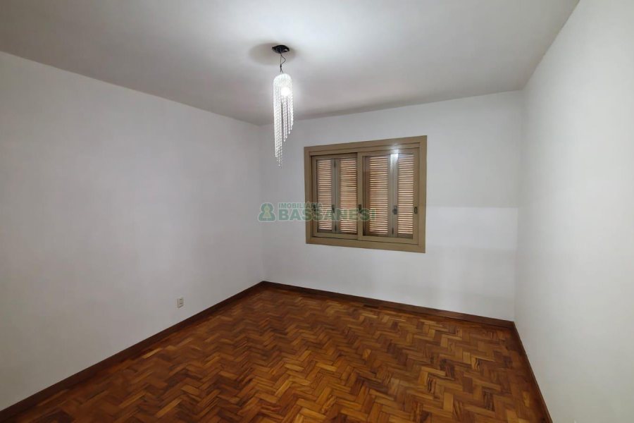 Apartamento, 3 dormitórios, 2 vagas, no bairro Centro em Caxias do Sul para Comprar