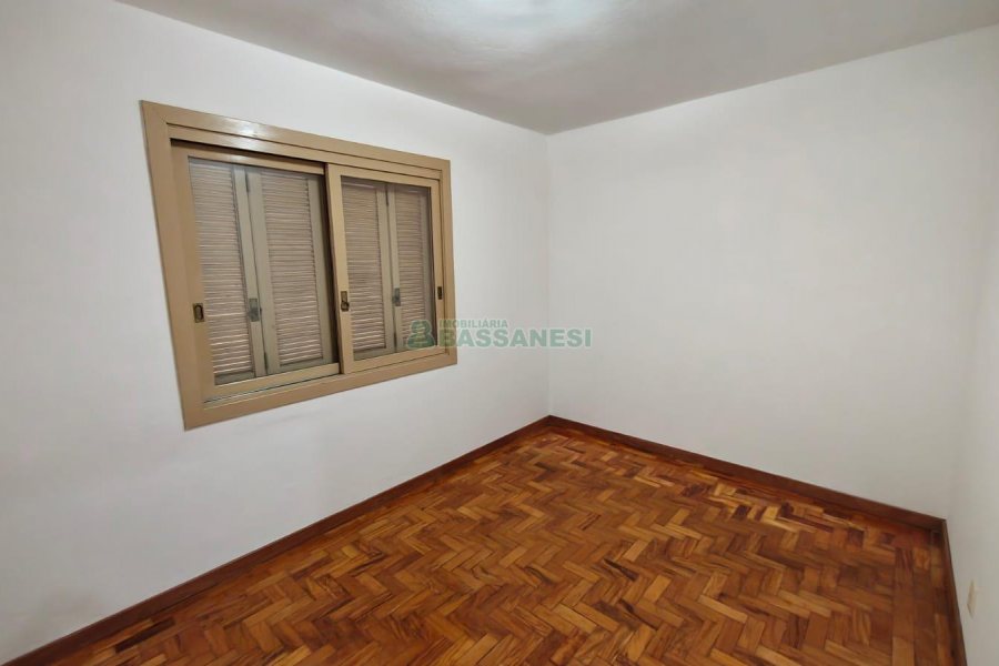 Apartamento, 3 dormitórios, 2 vagas, no bairro Centro em Caxias do Sul para Comprar