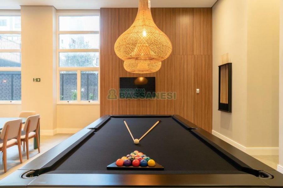 Apartamento com 143m², 3 dormitórios, 2 vagas, no bairro Madureira em Caxias do Sul para Comprar